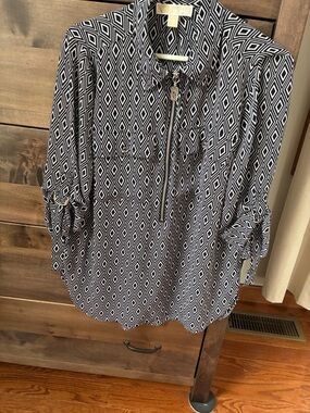 MICHAEL Michael Kors Black and White Geometric Zip-Front Shirt